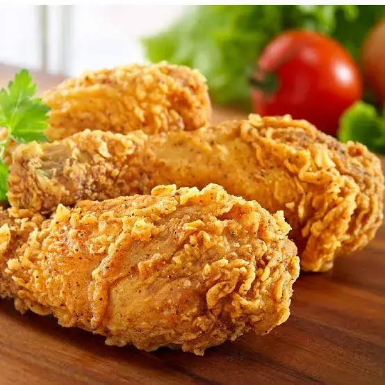Crispy fried chicken, buttermilk marinated and shallow fried in a cast iron skillet