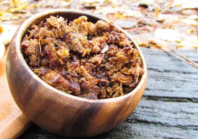 Dambu nama, Northern Nigerian dried and shredded spiced beef served as a snack