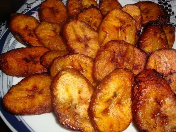 Fried plantain, golden caramelised slices of ripe plantain