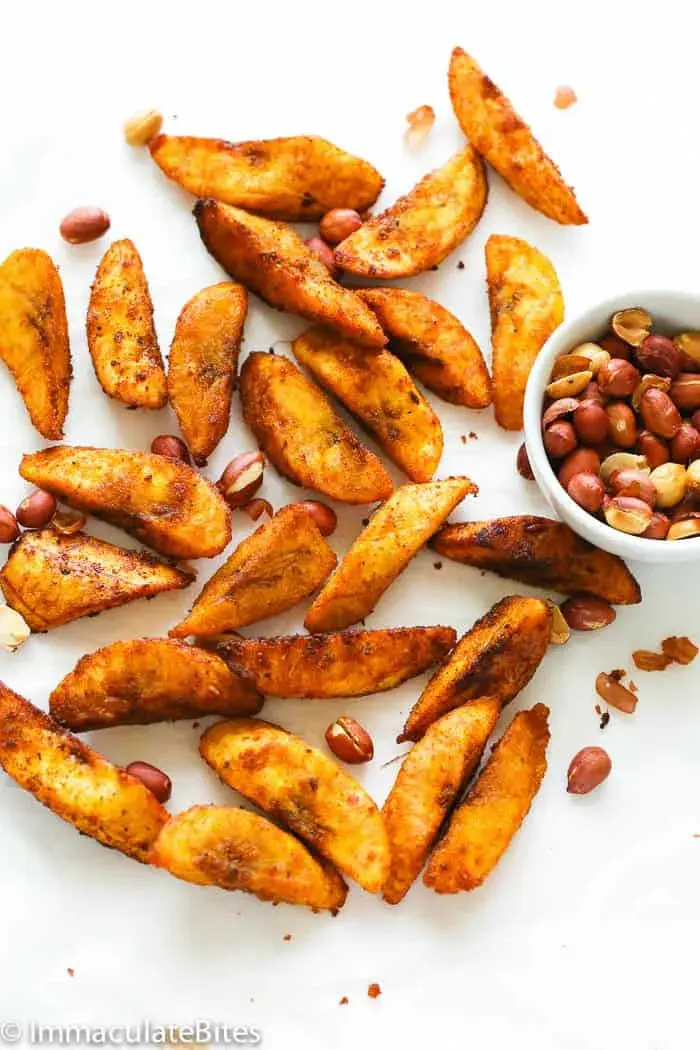 Kelewele, Ghanaian ripe plantain cubes spiced with ginger and chilli and fried