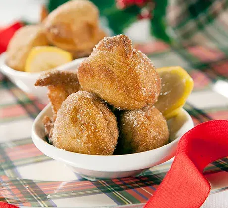 Sonhos de banana, São Toméan fried banana fritters dusted with cinnamon sugar