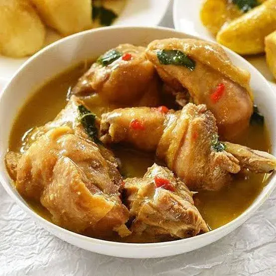 Nigerian chicken pepper soup