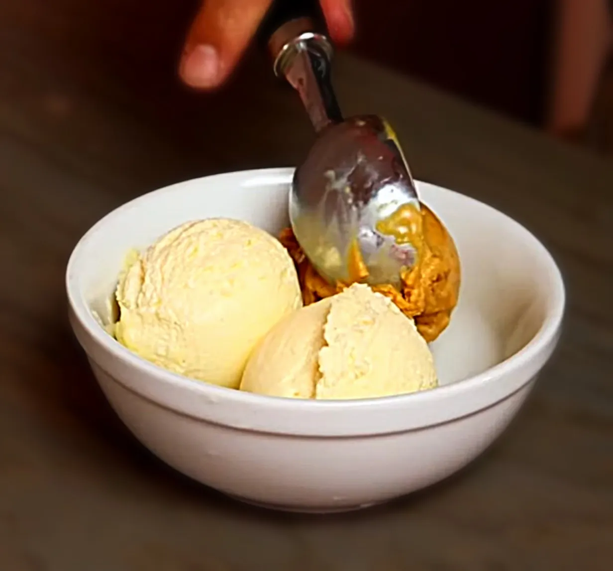 Soft serve ice cream made without a machine