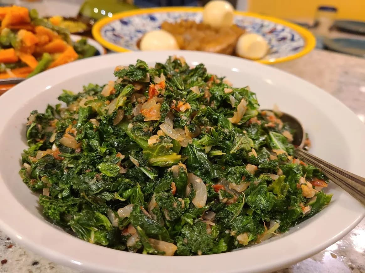 Gomen wat, Ethiopian collard greens braised with onion, garlic and niter kibbeh