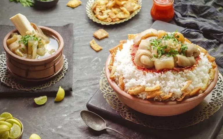 Kawaree, an Egyptian dish of calf's feet slow cooked with chickpeas into a rich gelatinous broth