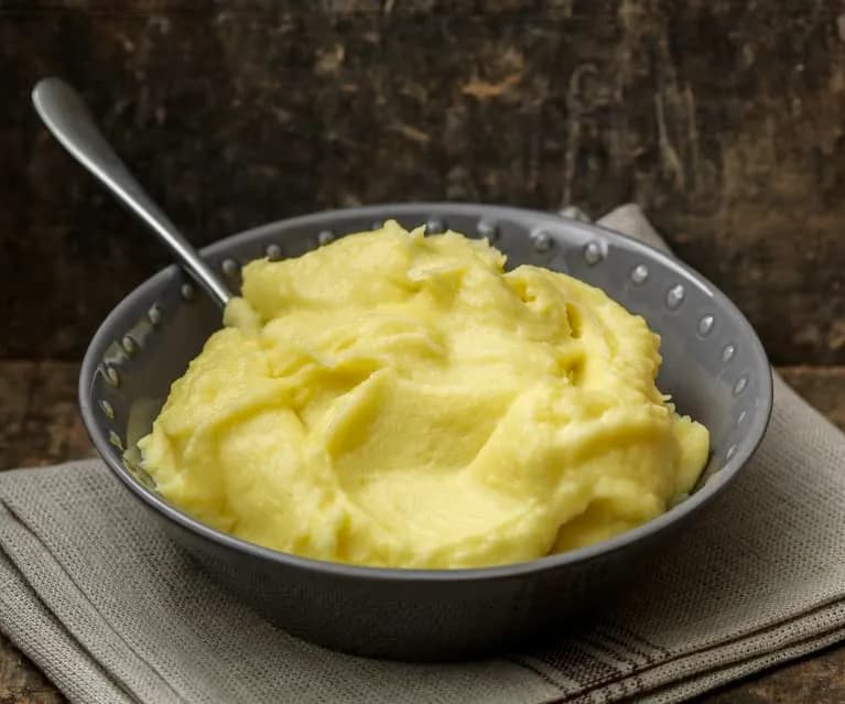 Creamy mashed potatoes with butter
