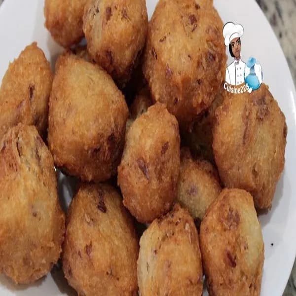 Ojojo, Nigerian fritters made from grated water yam with onion, pepper and crayfish
