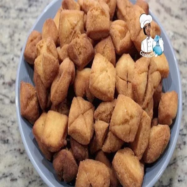 Kac kac, Somali fried sweets cut into diamonds and served with spiced milk tea