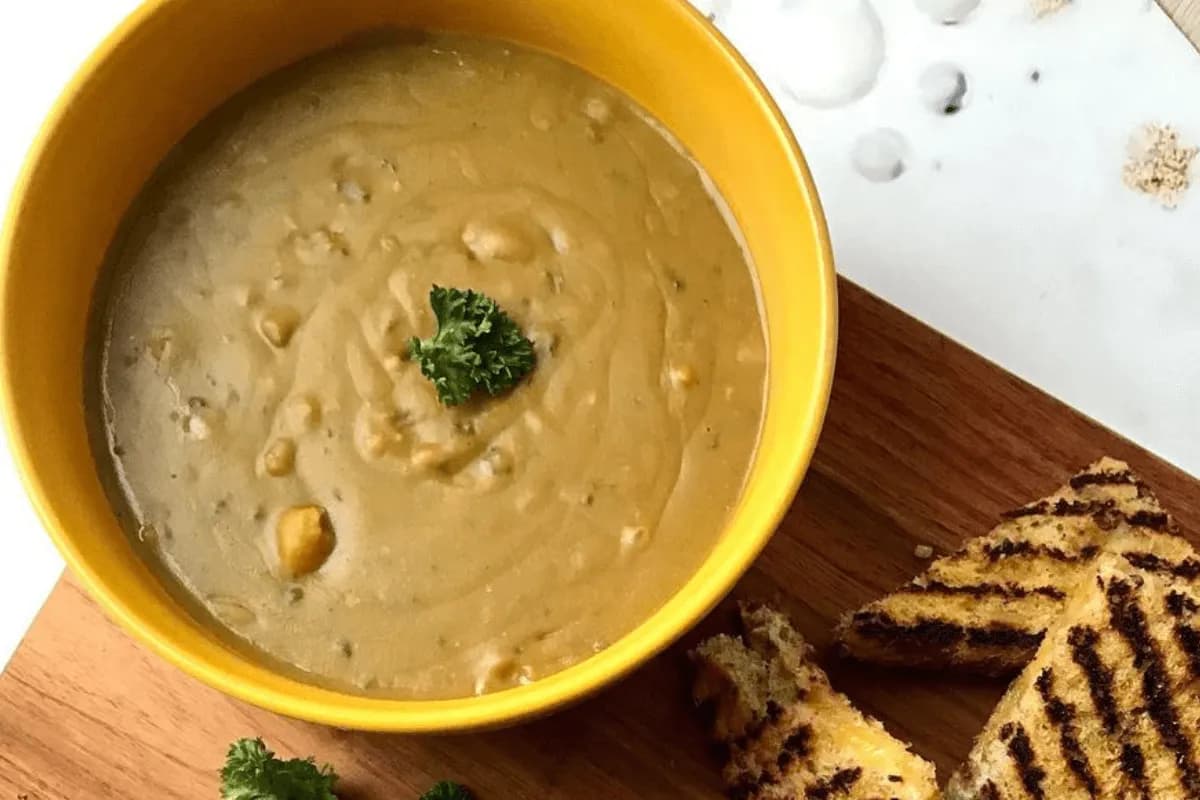 Split pea soup, a thick South African winter soup with chicken and parsley