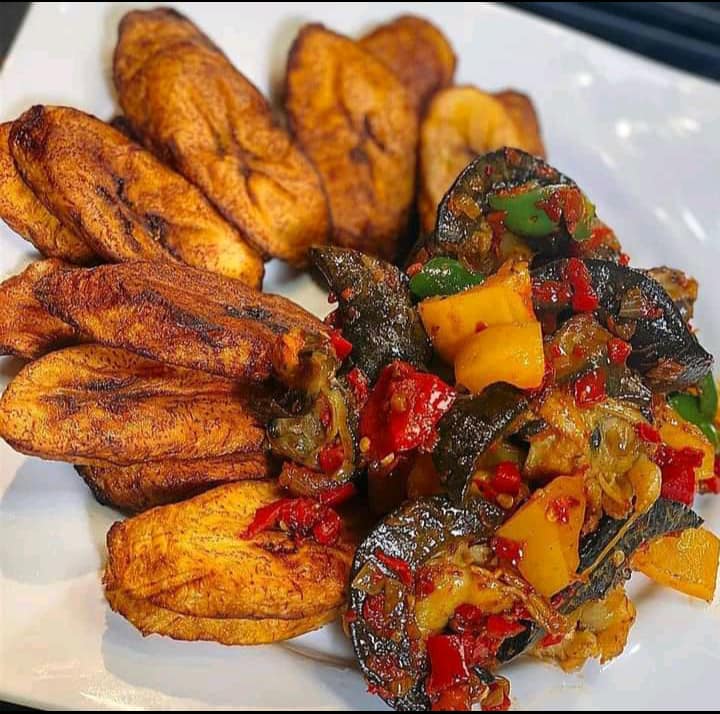 Peppered Snail and plantain
