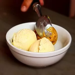 Easy Soft Serve Ice Cream (No Machine) 1 Soft Serve Ice Cream (No Machine)